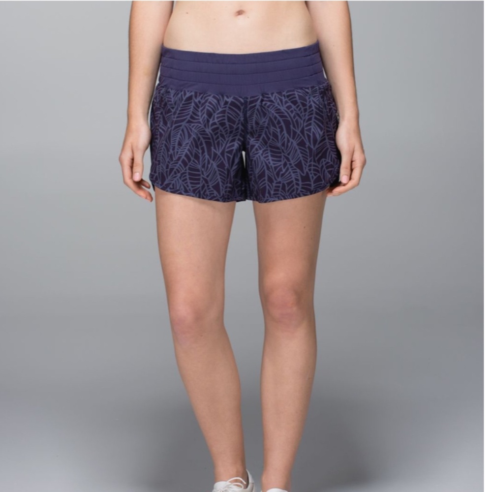 Lululemon Tracker Short II *2-way Stretch Pretty Palm Cadet Greyvy / Cadet Blue